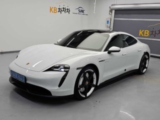 타이칸 포르쉐 타이칸 중고차