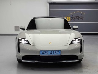 타이칸 포르쉐 타이칸 중고차